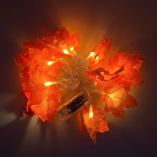 Světelný LED řetěz s listy Světelný LED řetěz s listy