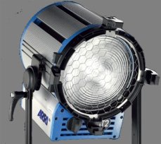 Arri TB Location T2 2000W Set M.O., černý