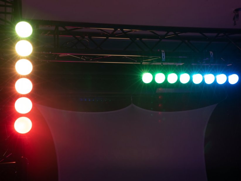 Eurolite LED CBB-2 COB, světelný efekt s RGB