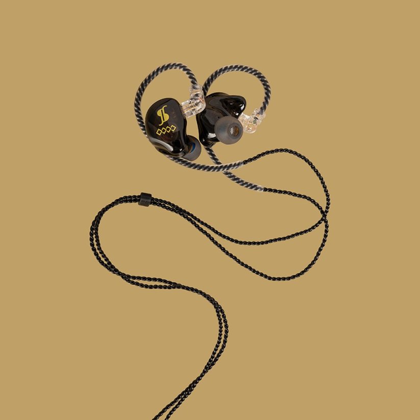 Stagg SPM-435 GD, 4-driver in-ear sluchátka, zlatá