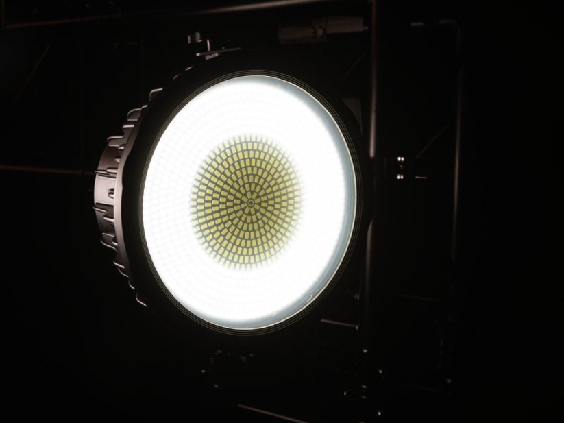 Futurelight PRO Slim Strobe SMD 840 WW