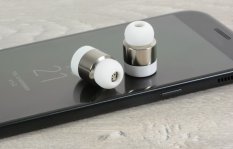 AV:link TWE-1 bezdrátová Bluetooth sluchátka s nabíjecí stanicí