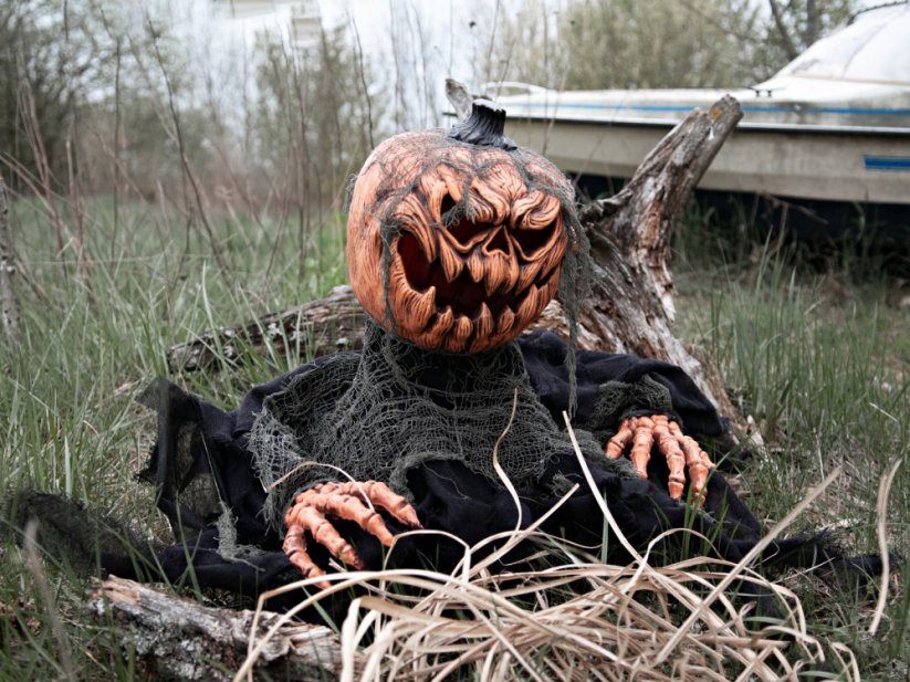 Halloween dýňové zombie torzo, 50 cm