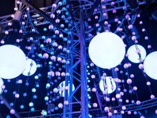 EUROLITE LED Space Ball 35 MK3 + HST-500 EUROLITE LED Space Ball 35 MK3 + HST-500