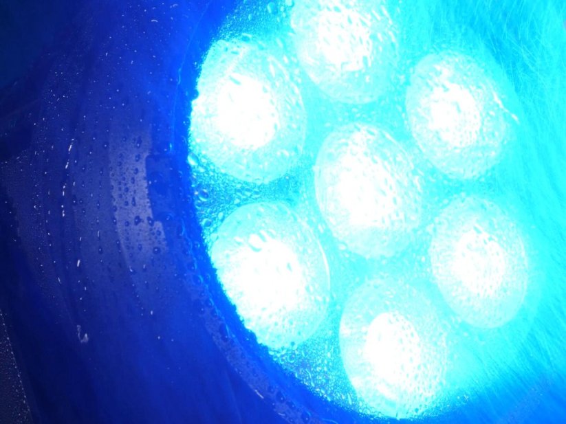 EUROLITE LED IP PAR 7x15W RGBL bodové světlo