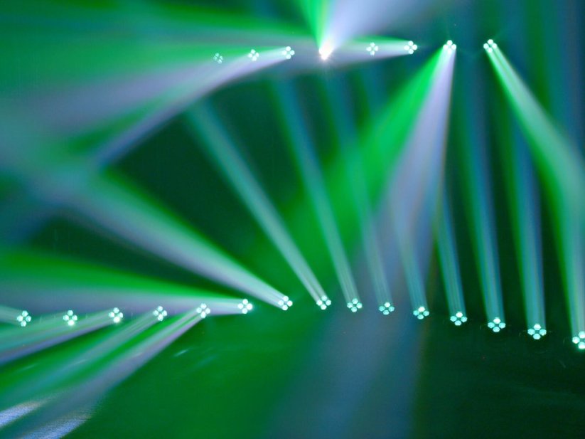 Eurolite LED TMH Bar H240 Moving Head Beam/Flower, světelná rampa